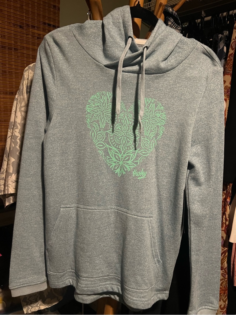 Hurley Light Blue Crewneck Sweater with Mint Heart Graphic